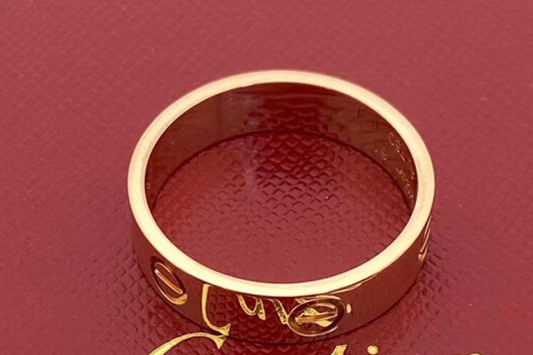 泛黄的卡地亚戒指大概能回收多少钱