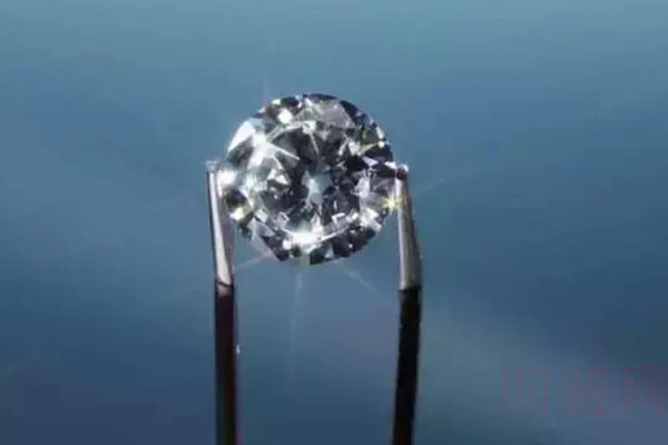 钻石颜色fg净度vs好吗 购入需多少钱